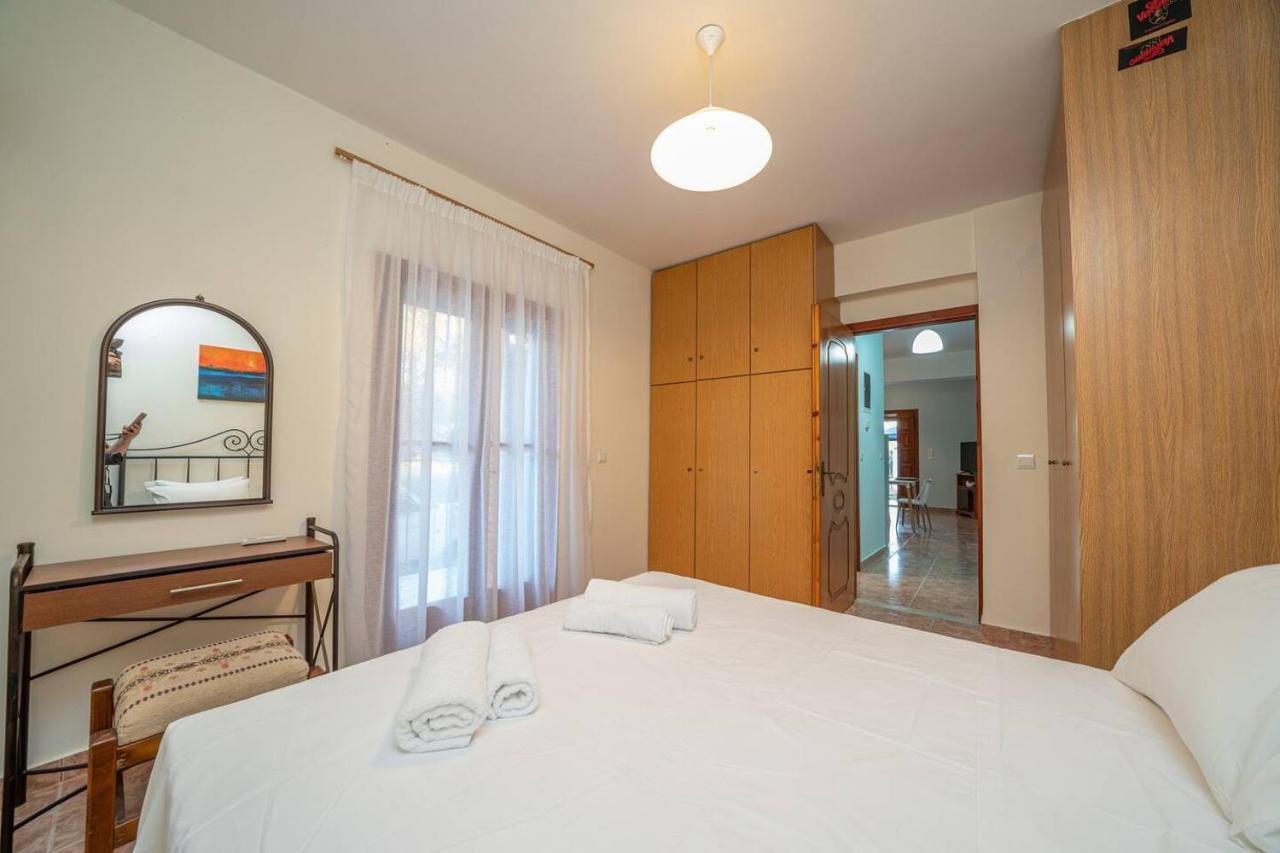 Afroditi Holiday Home - Blue Apartment Свороната Екстер'єр фото